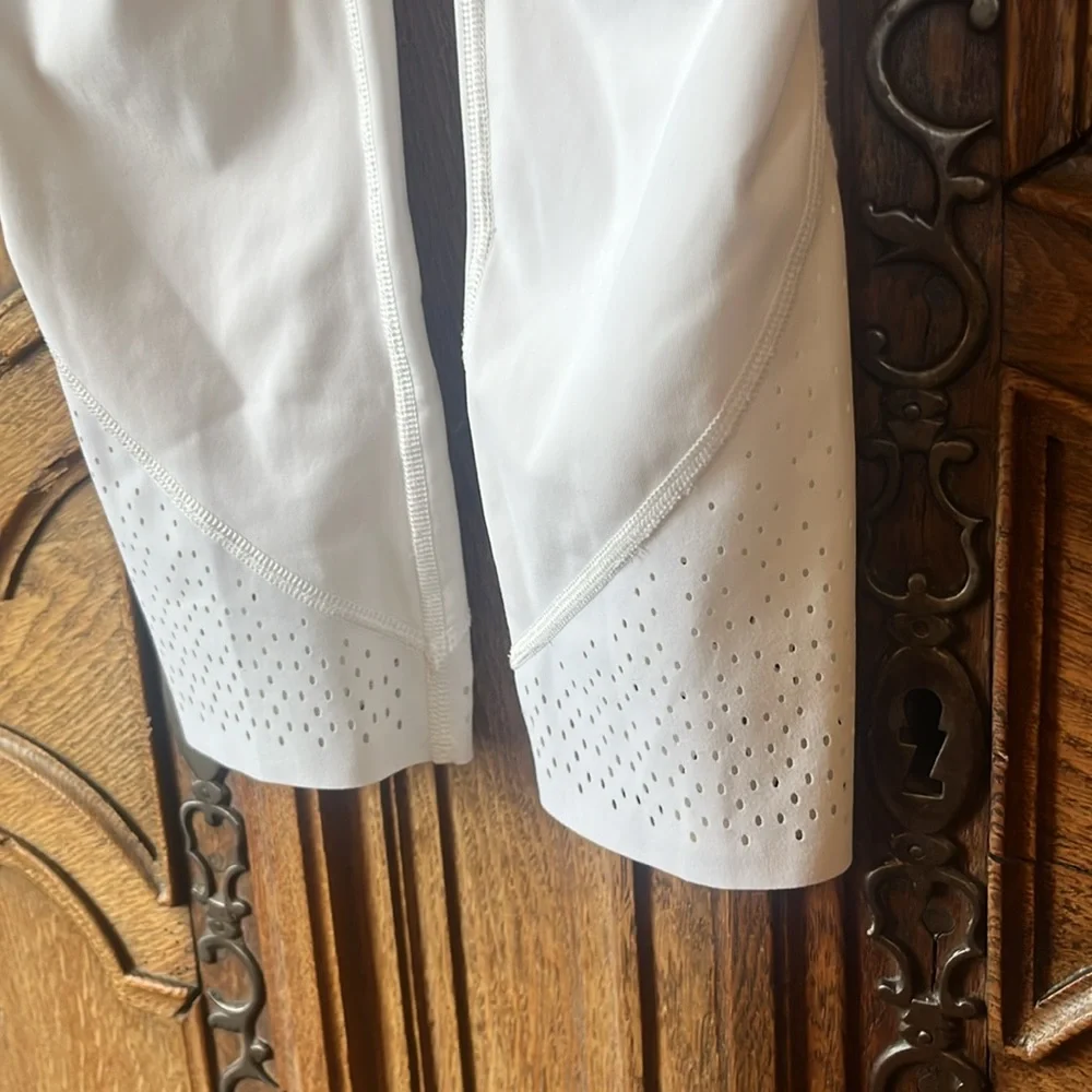 Lululemon Athletica Anew White Perforated Laser Cut Crop Legging Pants